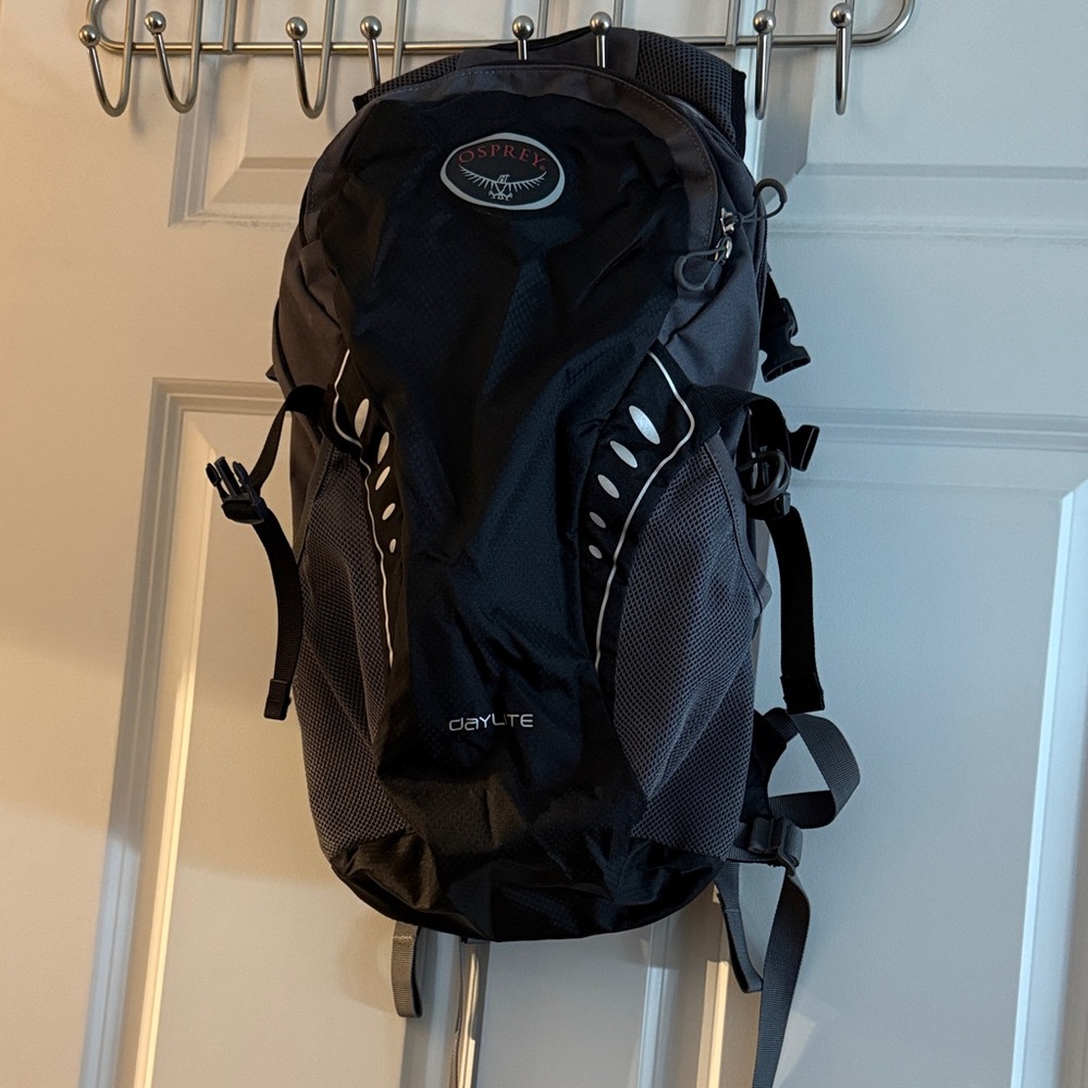 Osprey Gray and Black Daylite Backpack